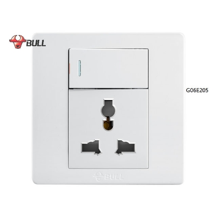 图片 Bull 1 Way Switch and 1 Universal Socket Set (White), G06E205