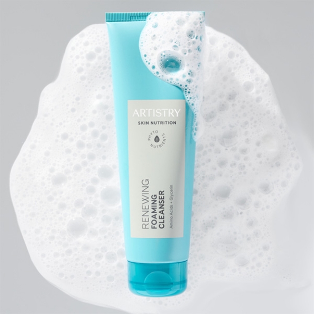 Picture of Artistry Skin Nutrition™ Renewing Foam Cleanser